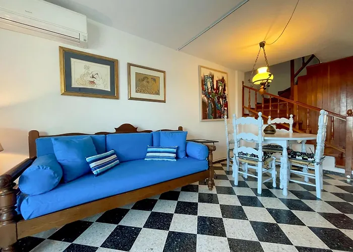 Casa Bianca Elegant House Near Beach