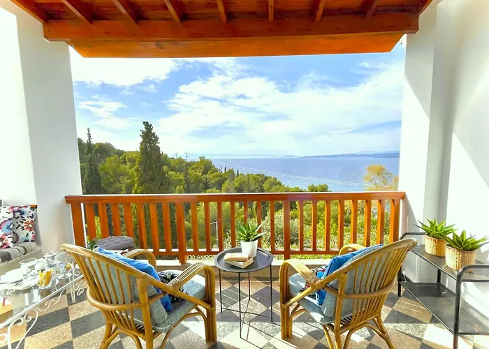 Casa Bianca Elegant House Near Beach