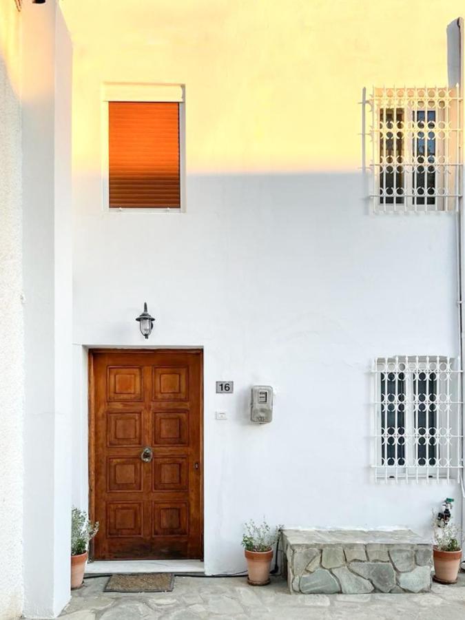 Casa Bianca Elegant House Near *