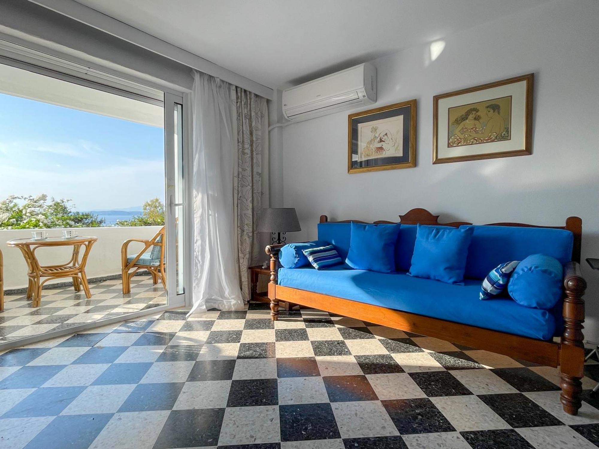 Holiday home Casa Bianca Elegant House Near Ligoneri